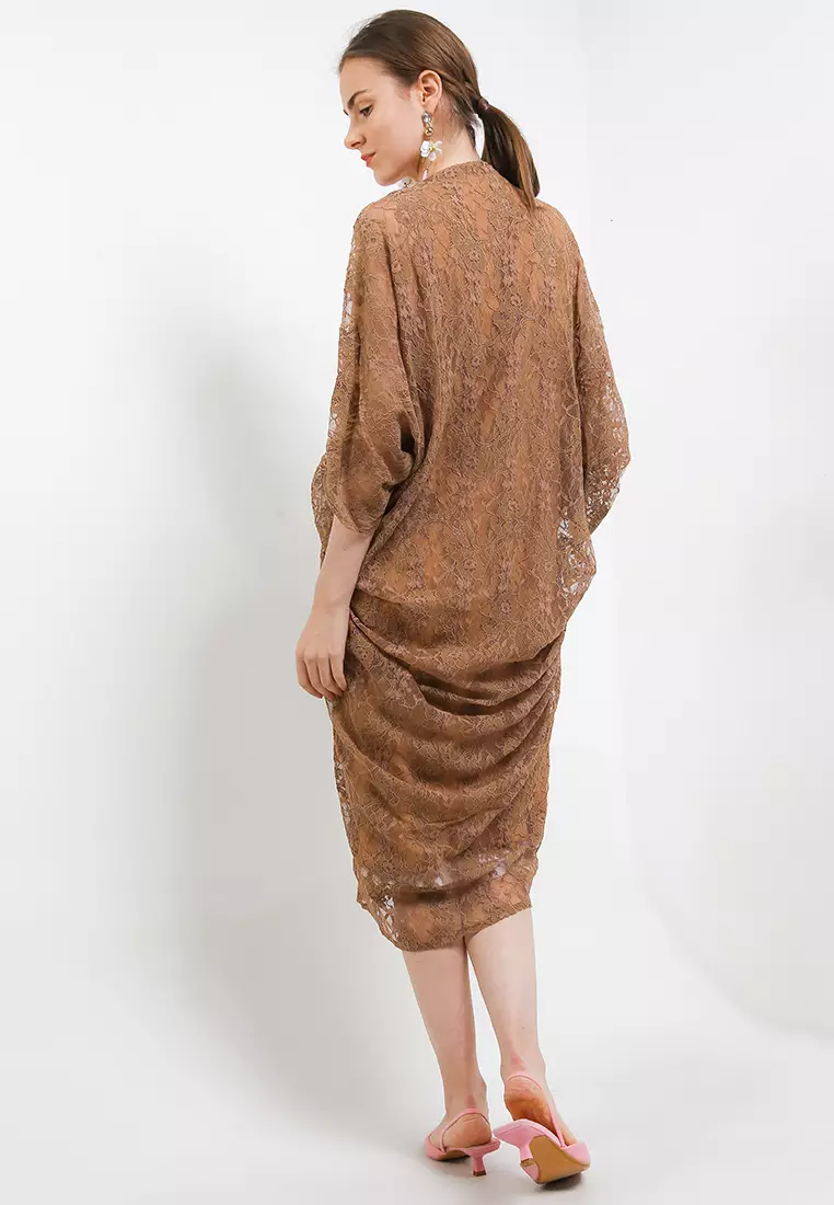 Penguin Sleeve Lace Kaftan
