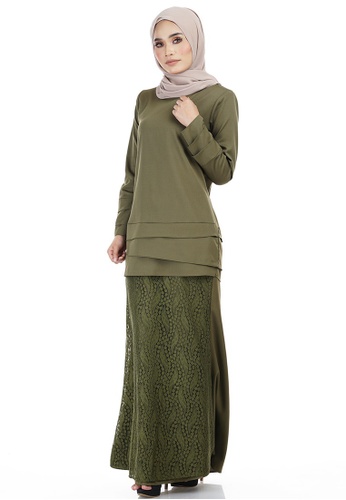 Buy Daliya Kurung with Asymmetry Layered Top from Ashura in Green only 179.9