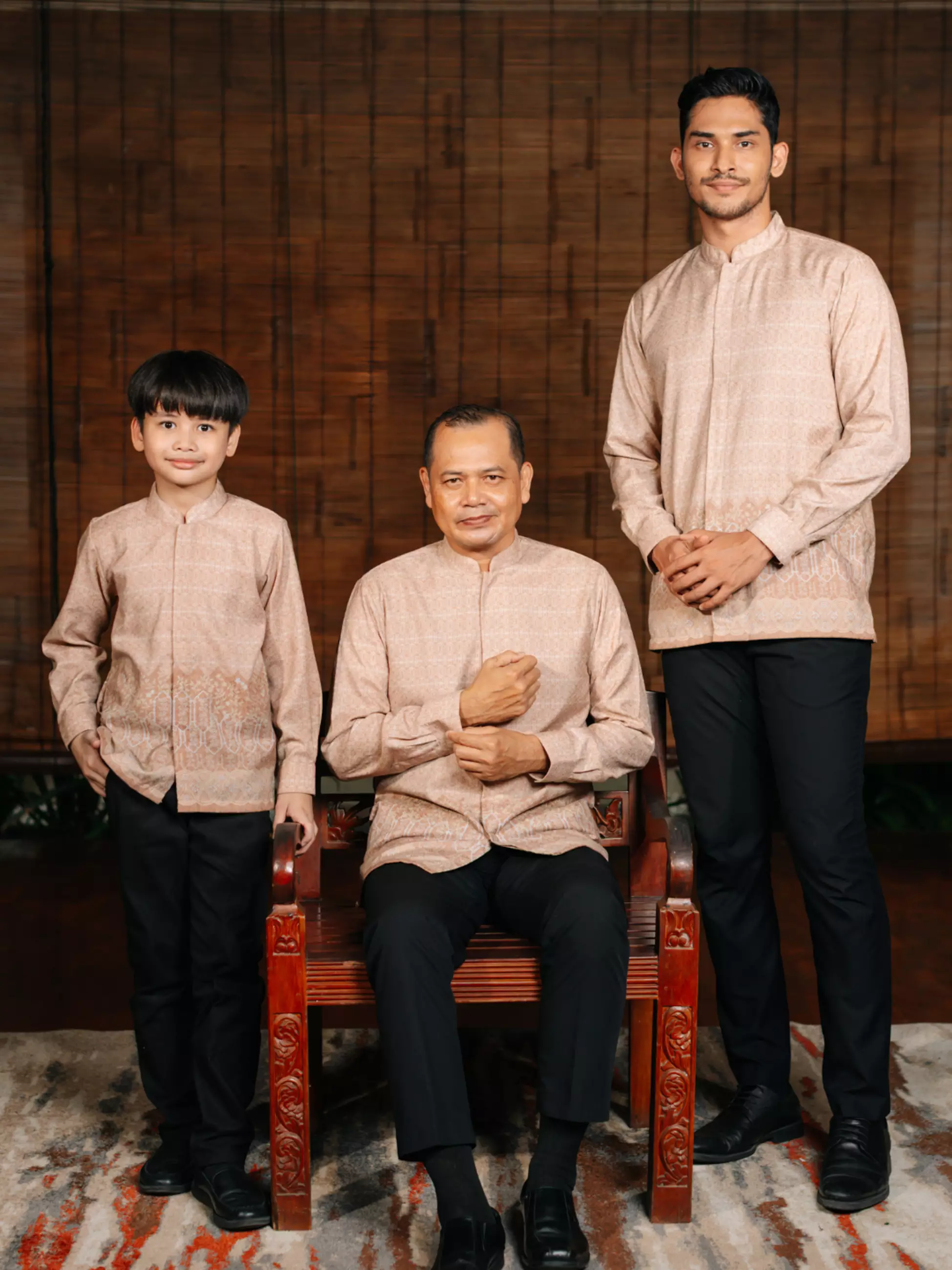 Ranaya Etoupe Brown Kemeja Batik Koko Pria Furing Lengan Panjang Regular Fit