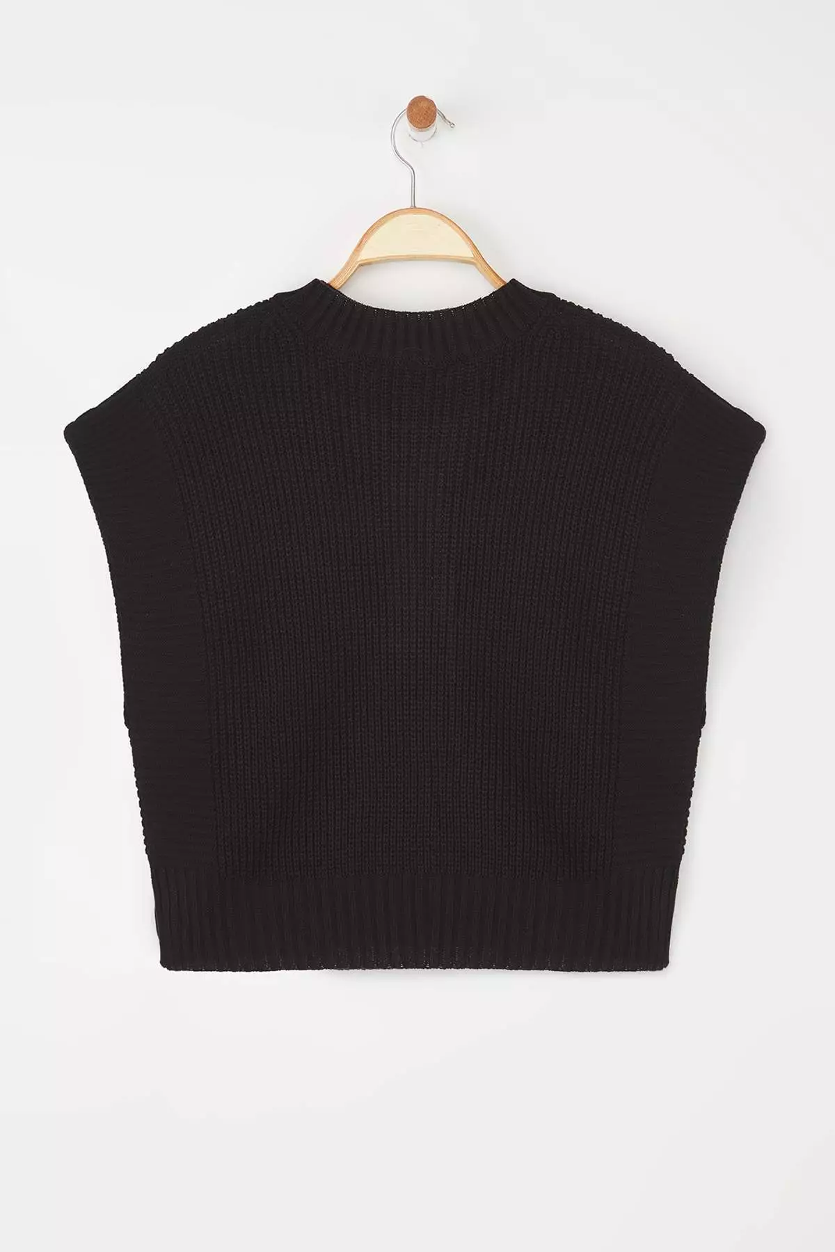 Black Crop Crew Neck Knitwear Sweater