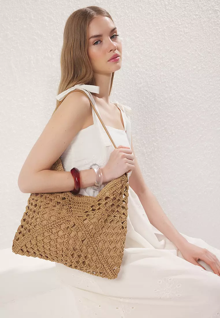 Camel Straw Hand Knitted Women Shoulder Bag Takss25Oc00055