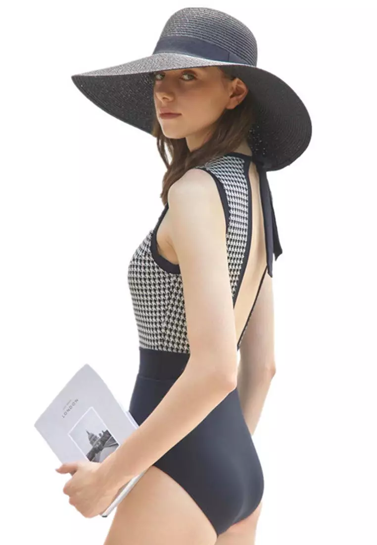 復古千年格露背遮肚連身泳衣 A22031721