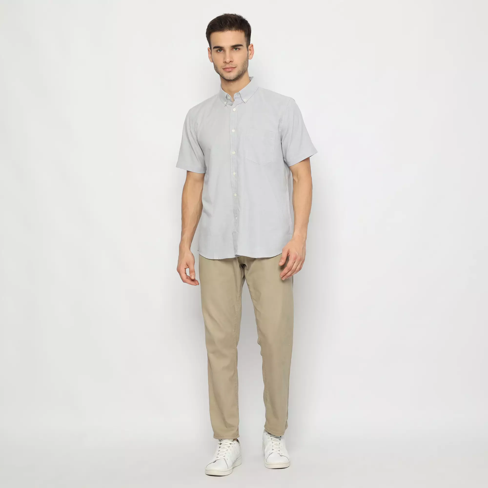 Platini Kemeja Pria Polos Pendek Katun Oxford Abu Muda 1069