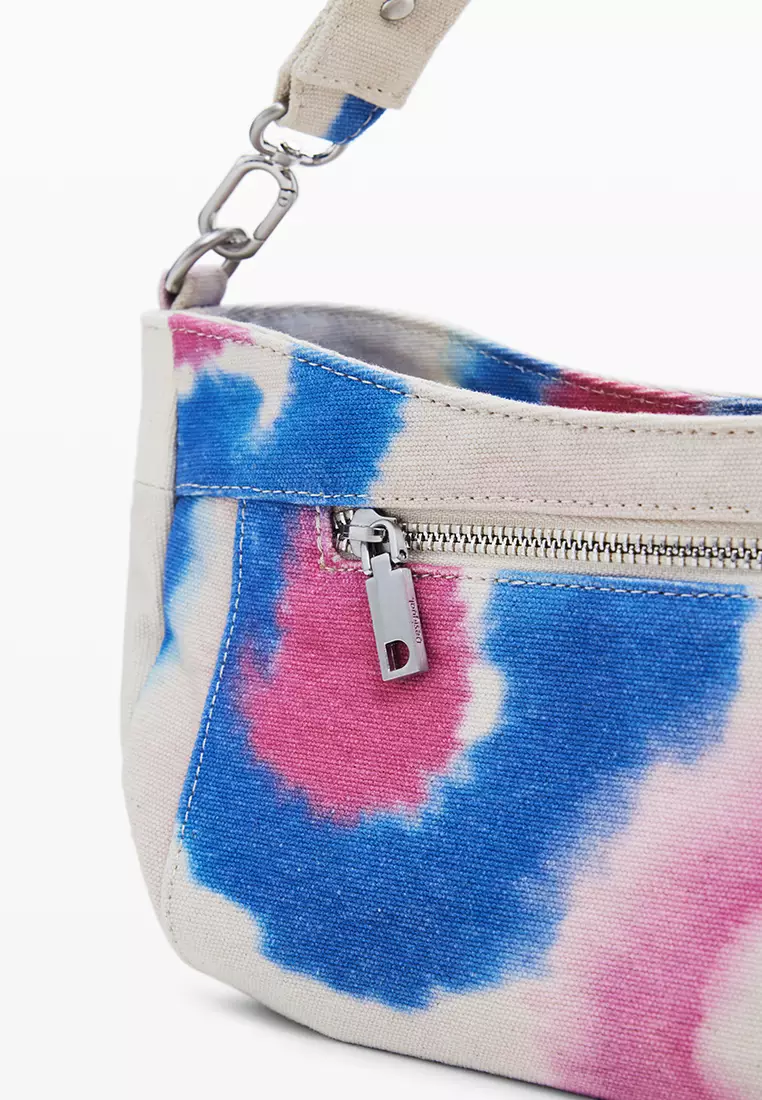 Small crossbody bag with pockets