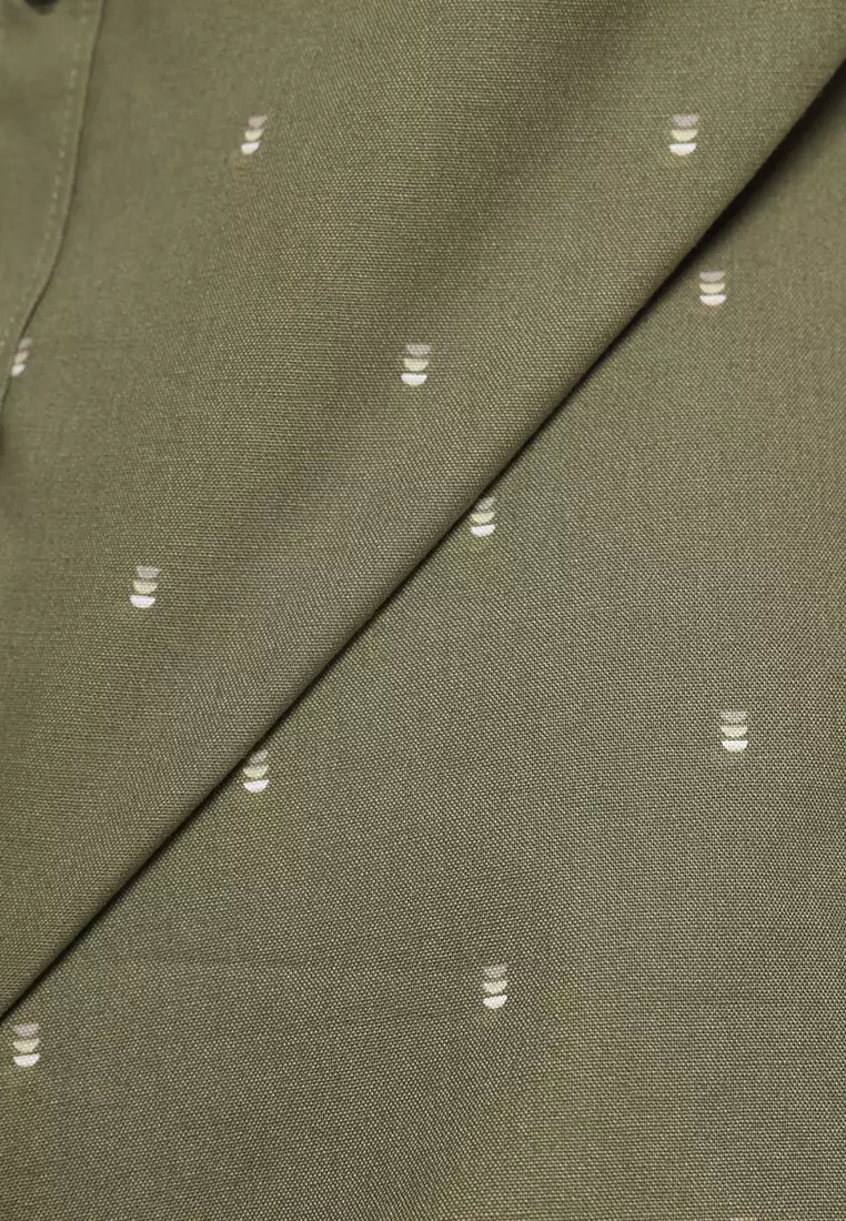 MANZONE - Kemeja Katun Oxford Lengan Pendek Pria Zeku 03 Modern Fit - Olive Warna Olive