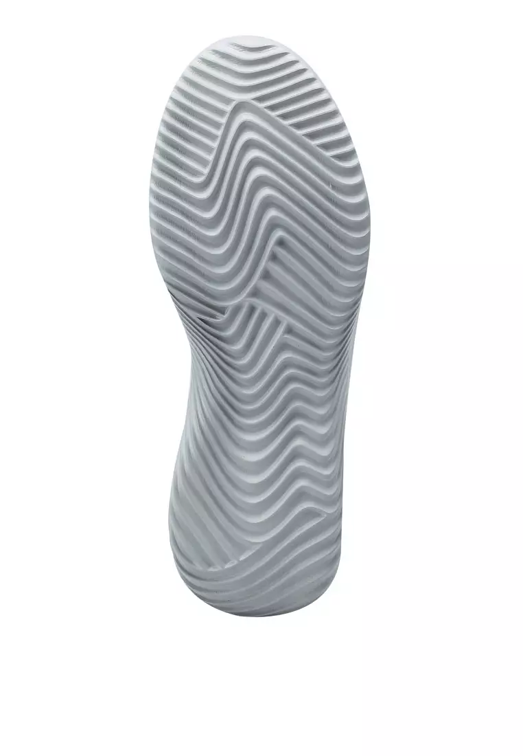 Fly Knit Comfort Sneakers