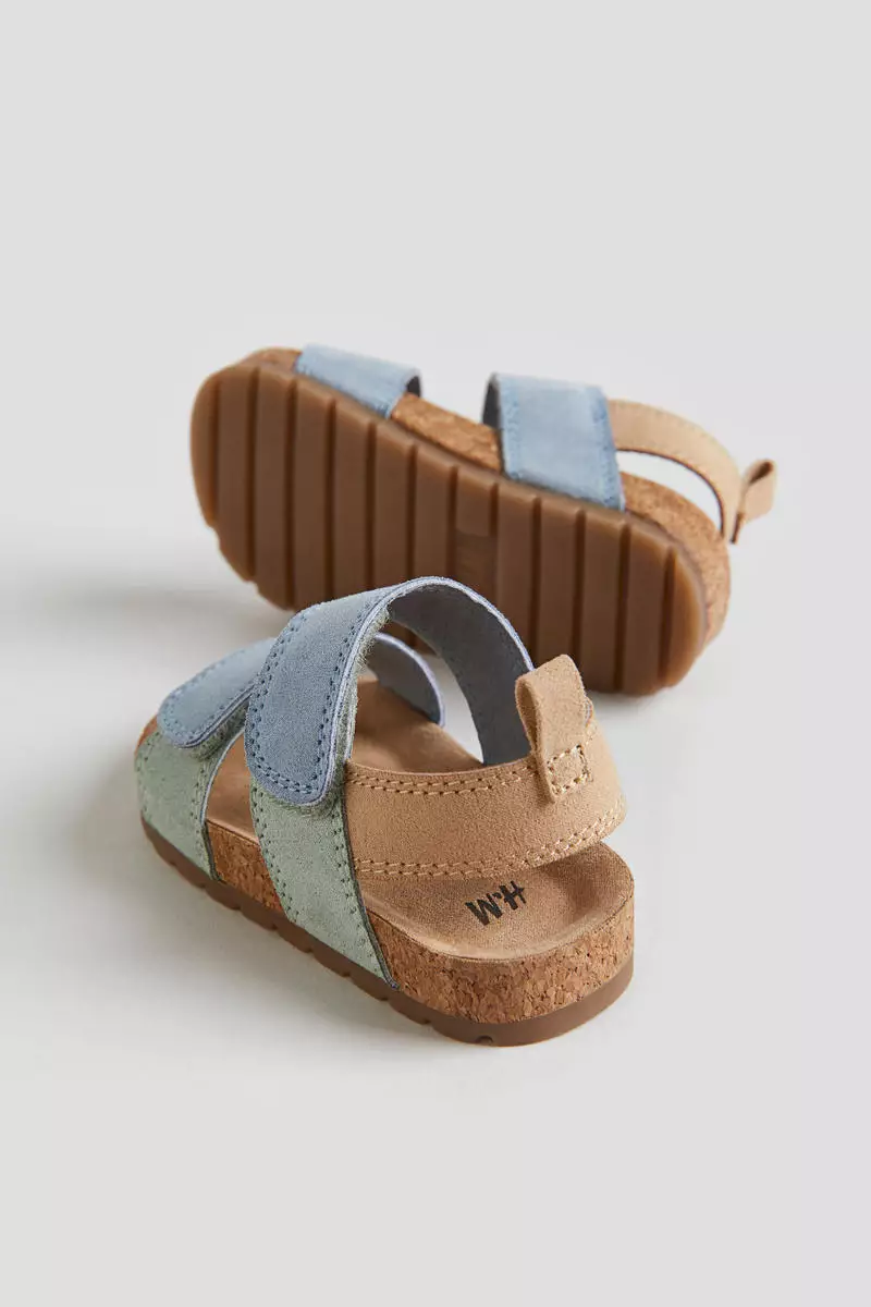 Slippers h top and m
