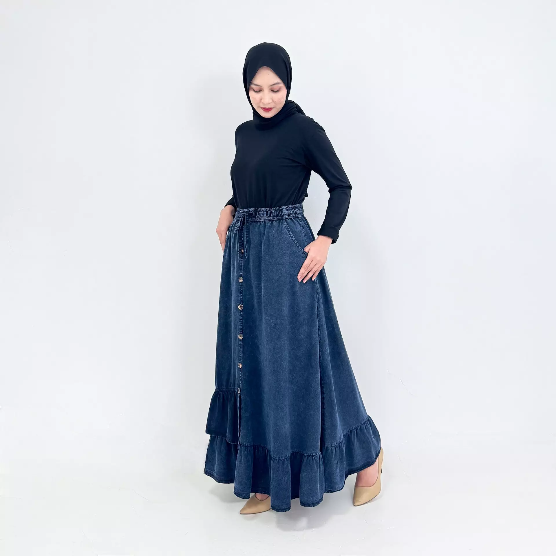 Nayra Denim Skirt [HITAM SNOW] Rok Panjang Soft Jeans Wanita Maxi Fit 65 Kg