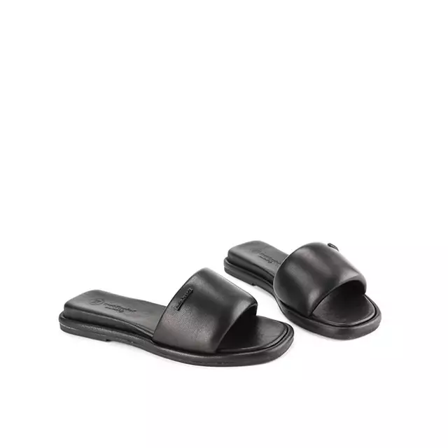 LOLITA SLIP ON