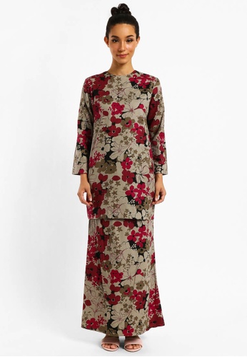 Kurung Angelina D-21 from BETTY HARDY in Black and Red and Multi