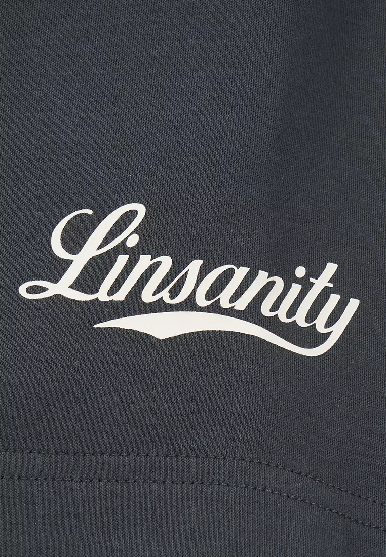 MEN'S PALLADIUM X JEREMY LIN LINSANITY LOGO T-SHIRT