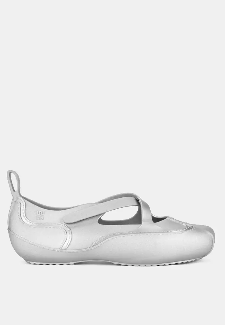 Aira Flats