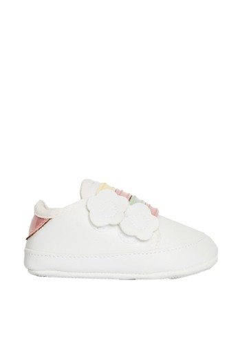 Jual Lc Waikiki Baby Girl S Hook And Loop Prewalker Shoes Original Zalora Indonesia
