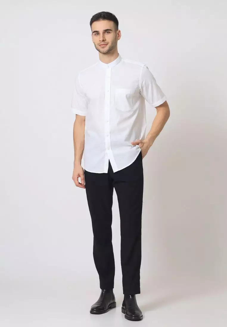 Cotton Well Zayn Shirt Broken White | Kemeja Koko Oxford Slub Lengan Pendek Putih
