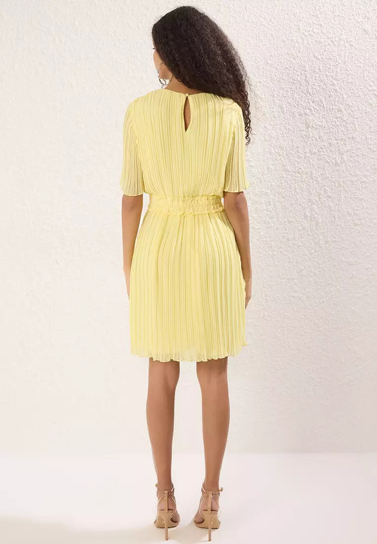 Yellow Pleated Mini Chiffon Lining Woven Dress Twoss25El00119
