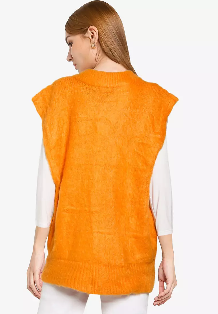 Knitted pullover outlet vest