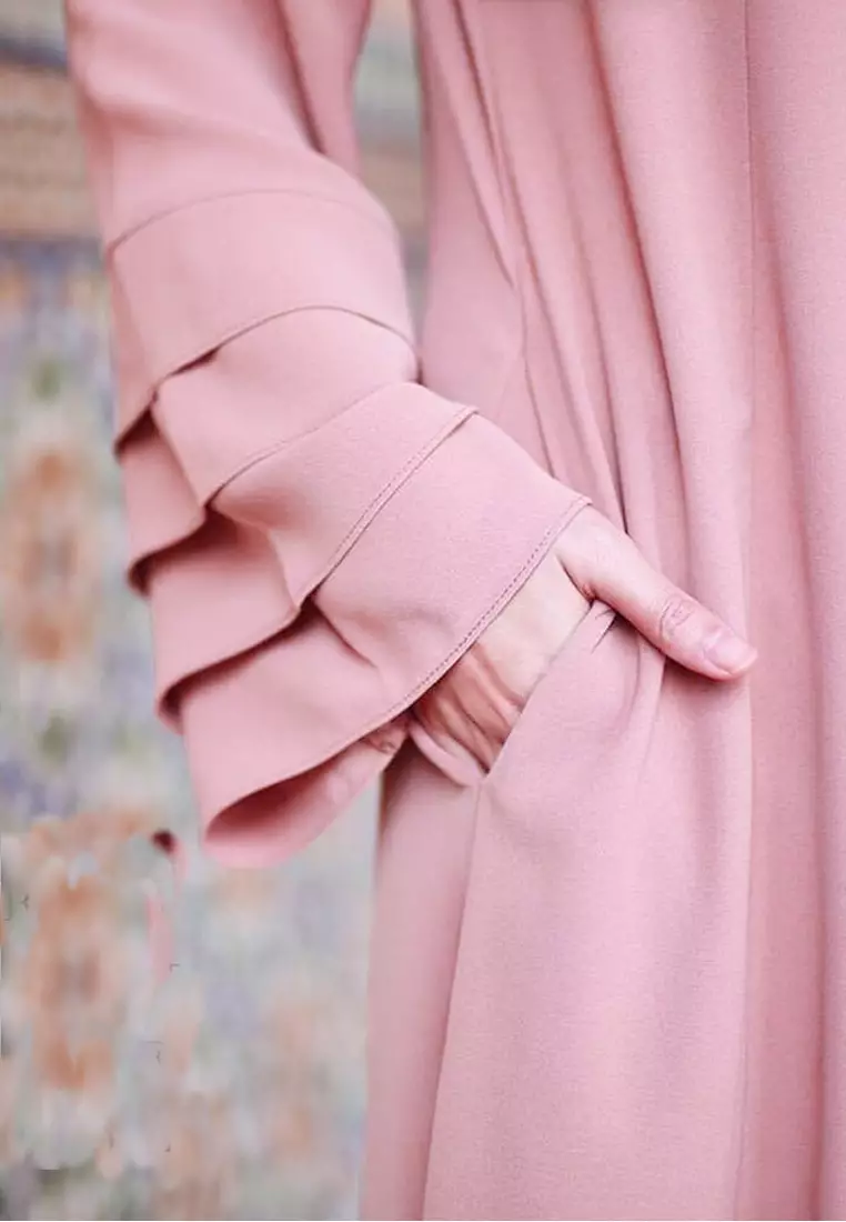 Laura Abaya Long Dress in Soft Pink