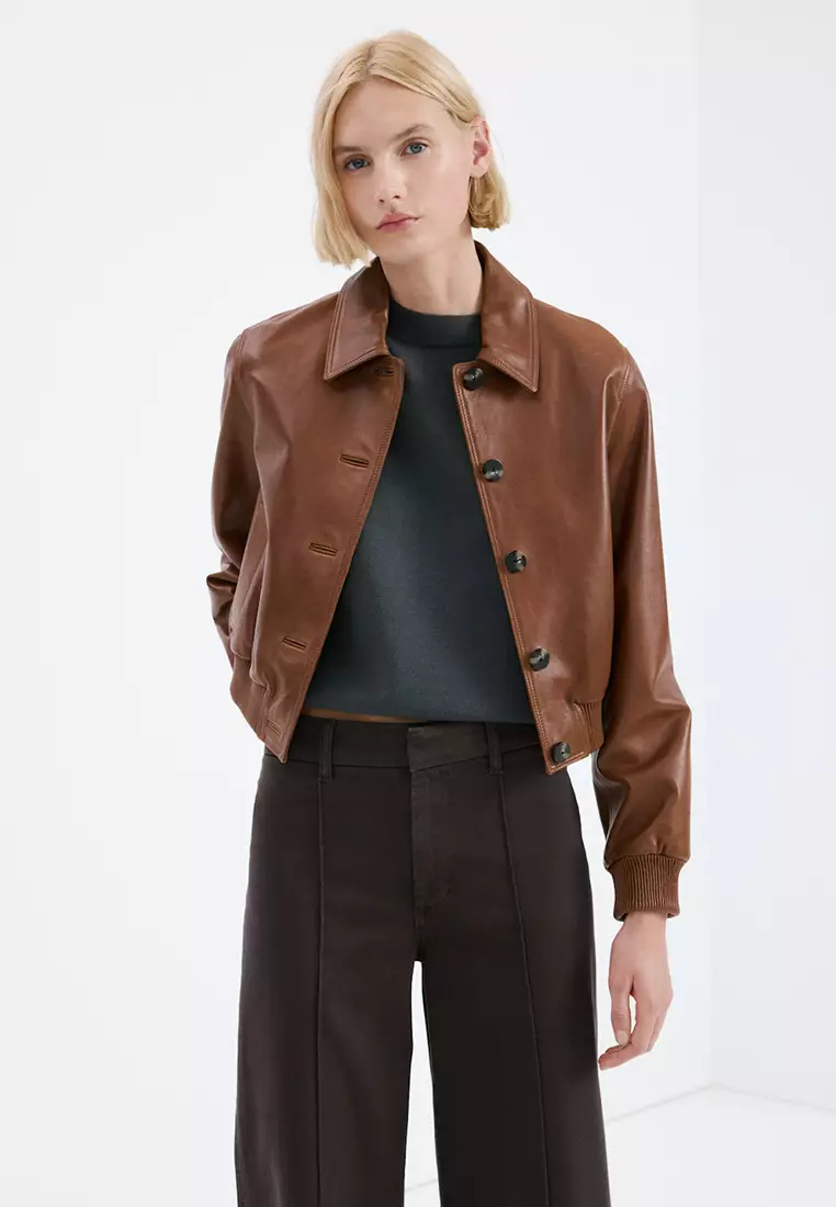 High-Waisted Wide-Leg Jeans With Stitching