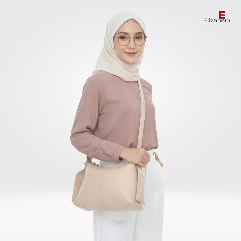 Tas Elizabeth Sling Bag 0055-6558 Light Cream