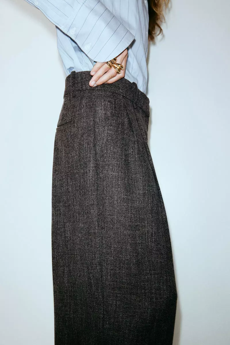 Wide tailored trousers