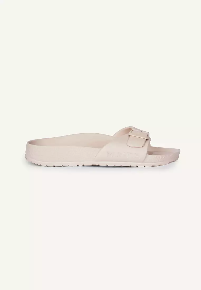 Regatta slippers online price