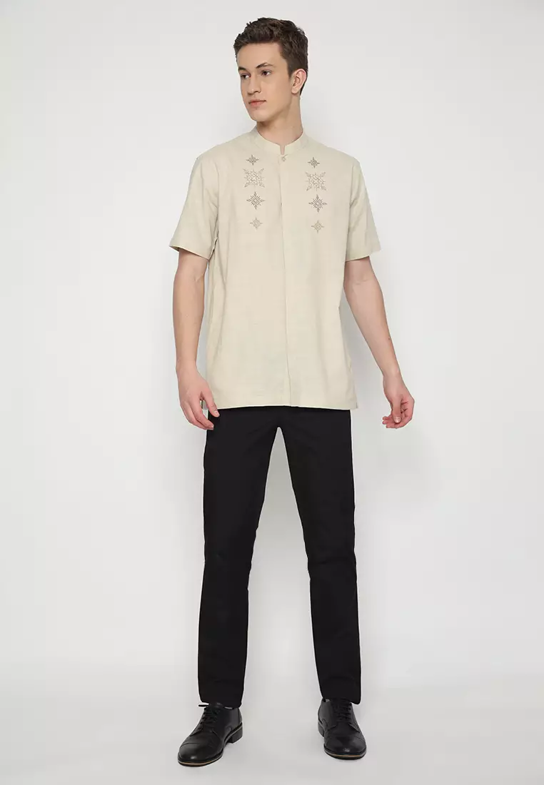 JOBB Idrees Baju Koko Pria Lengan Pendek Regular Fit Beige