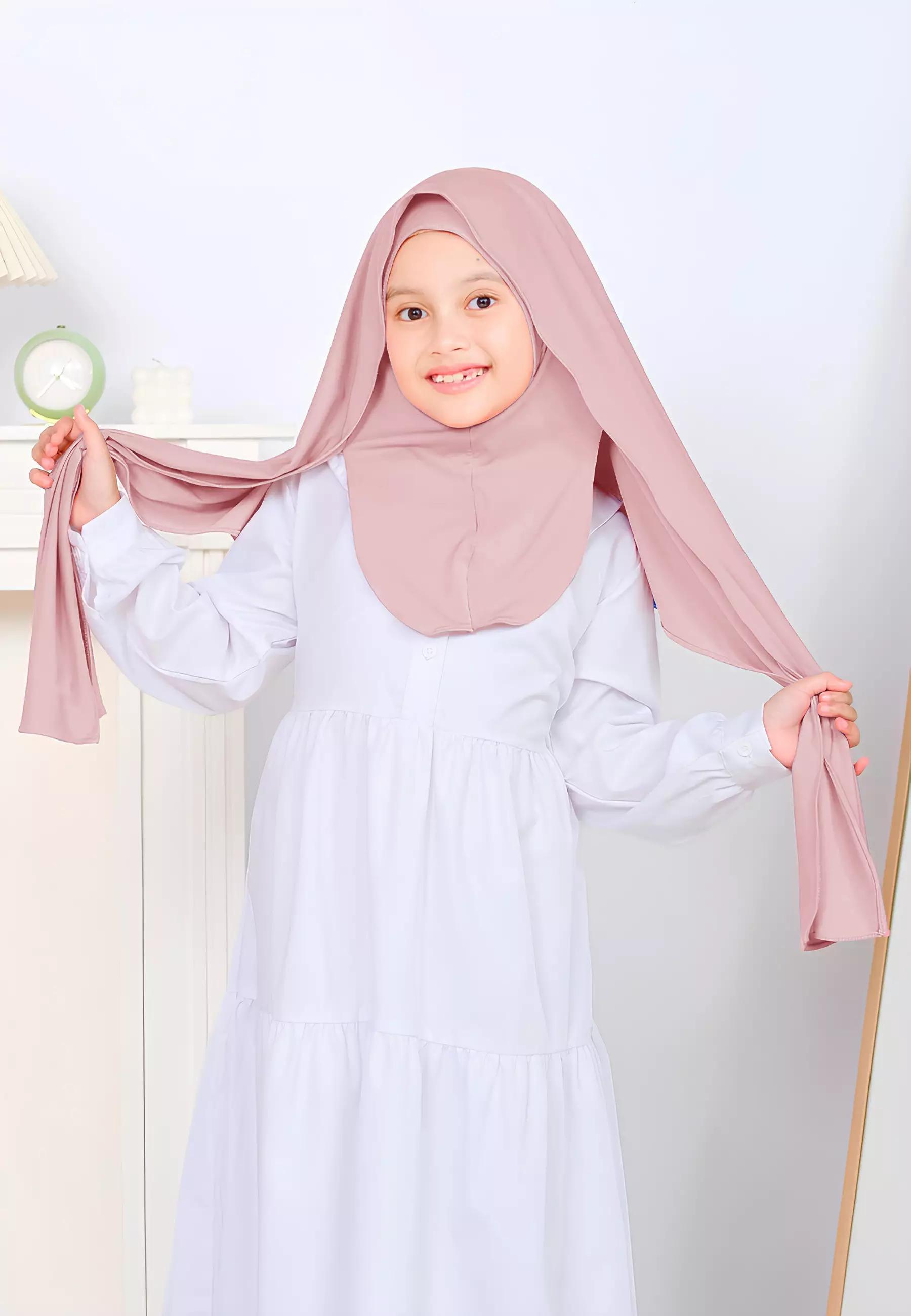 Hagia Curved Pashmina | Hijab Instan Anak | Kerudung Pashmina Inner Oval Anak - Flower Pink