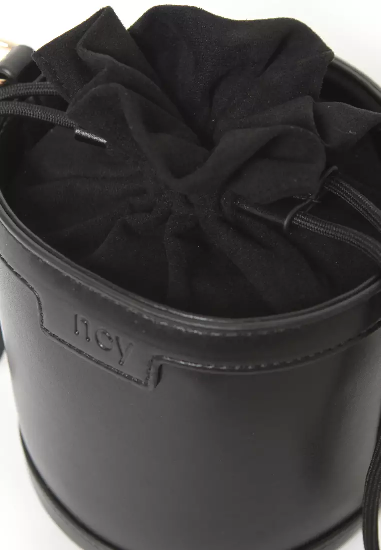 CHICAGO JG2291-1 SLING BAG BLACK