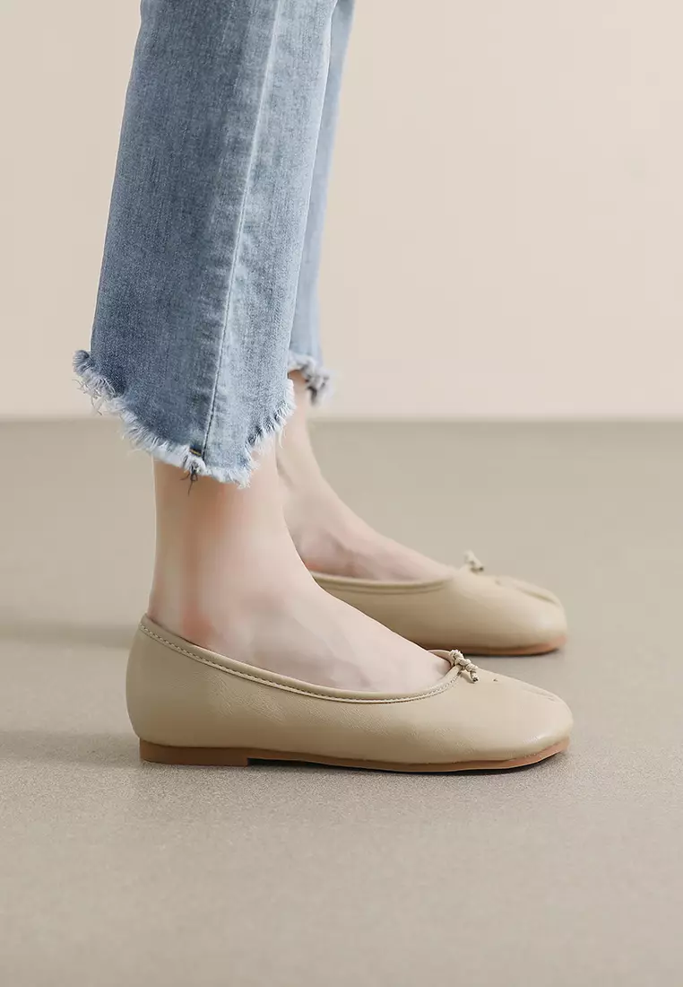 Split Toe Flat Shoes WW202-2