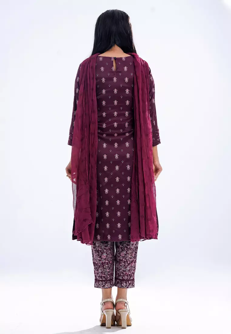 Le Reve 手工制作长袍（带下装和围巾）