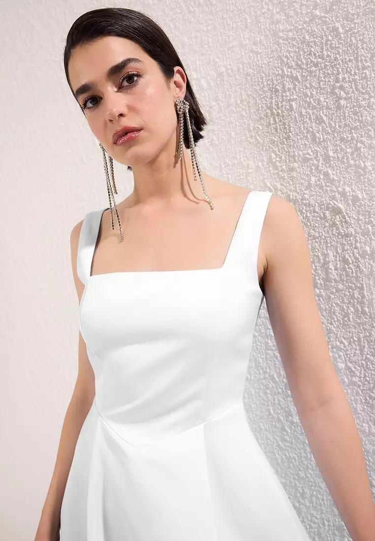 White A Line Satin Stylish Evening Dress
