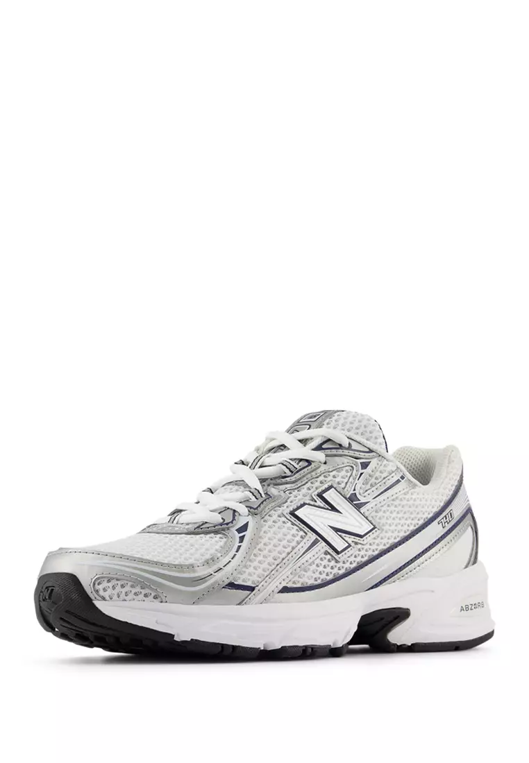 740 Classic Lifestyle Shoes