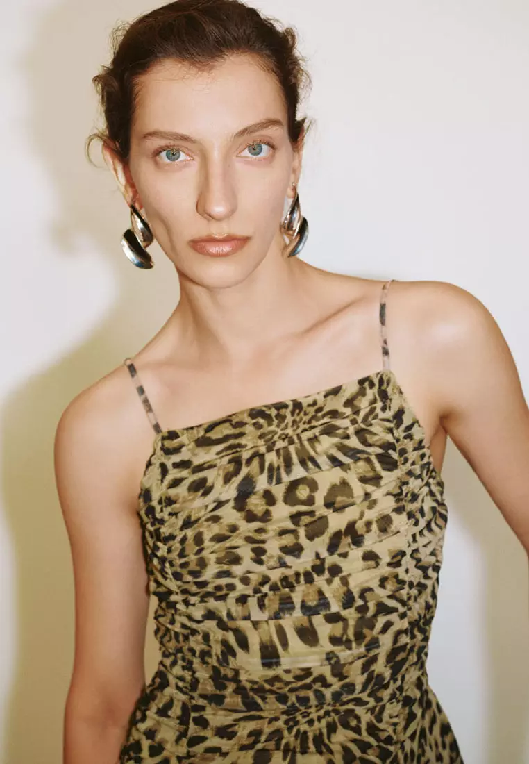 UR春季新款女时髦褶皱收腰豹纹印花吊带连衣裙UWJ750002