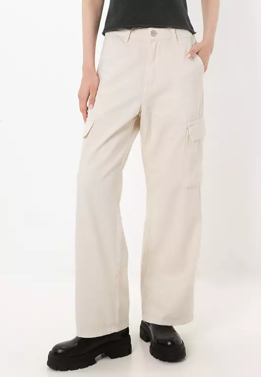 Wide Leg Cargo Jeans