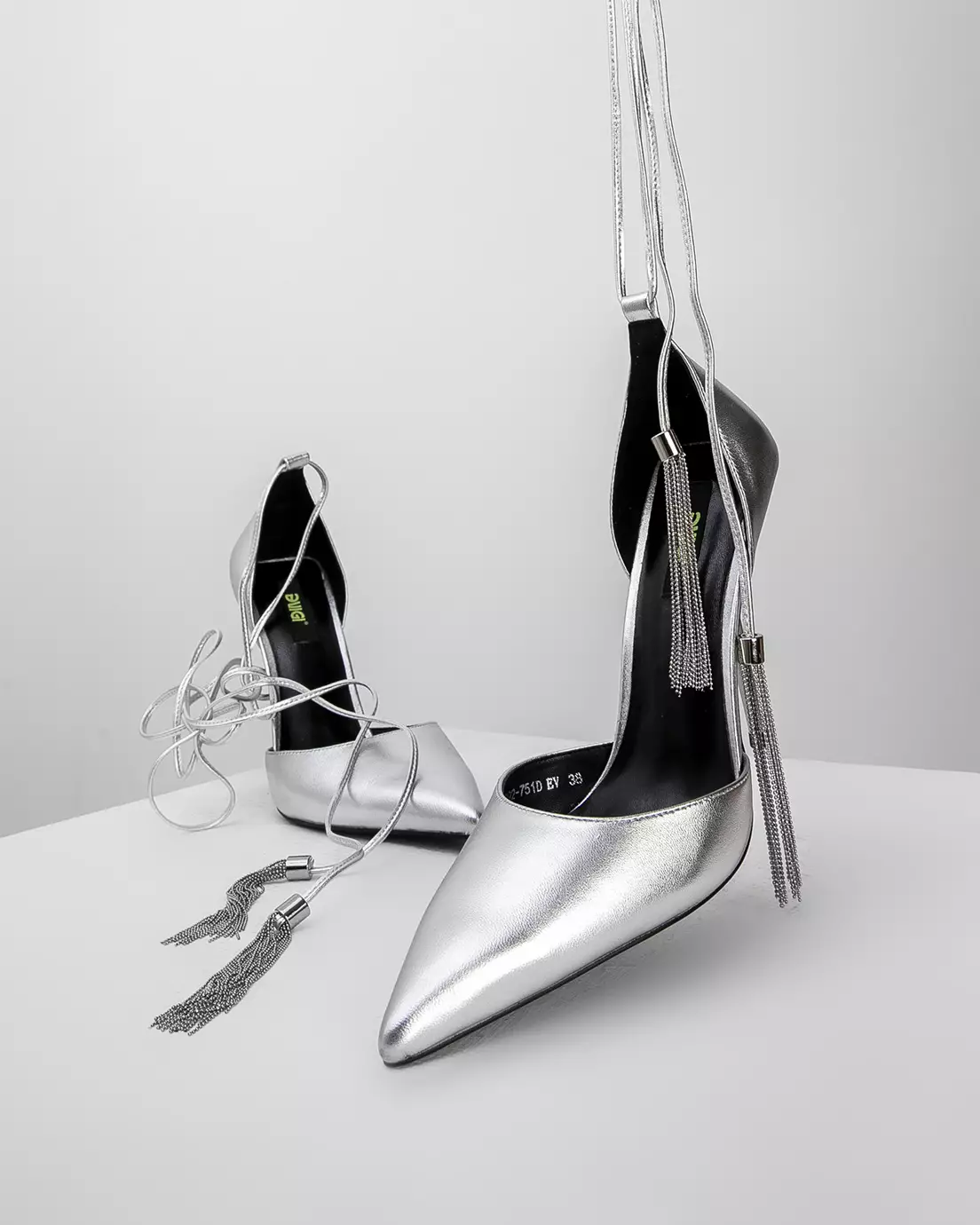 Pumps/Heels