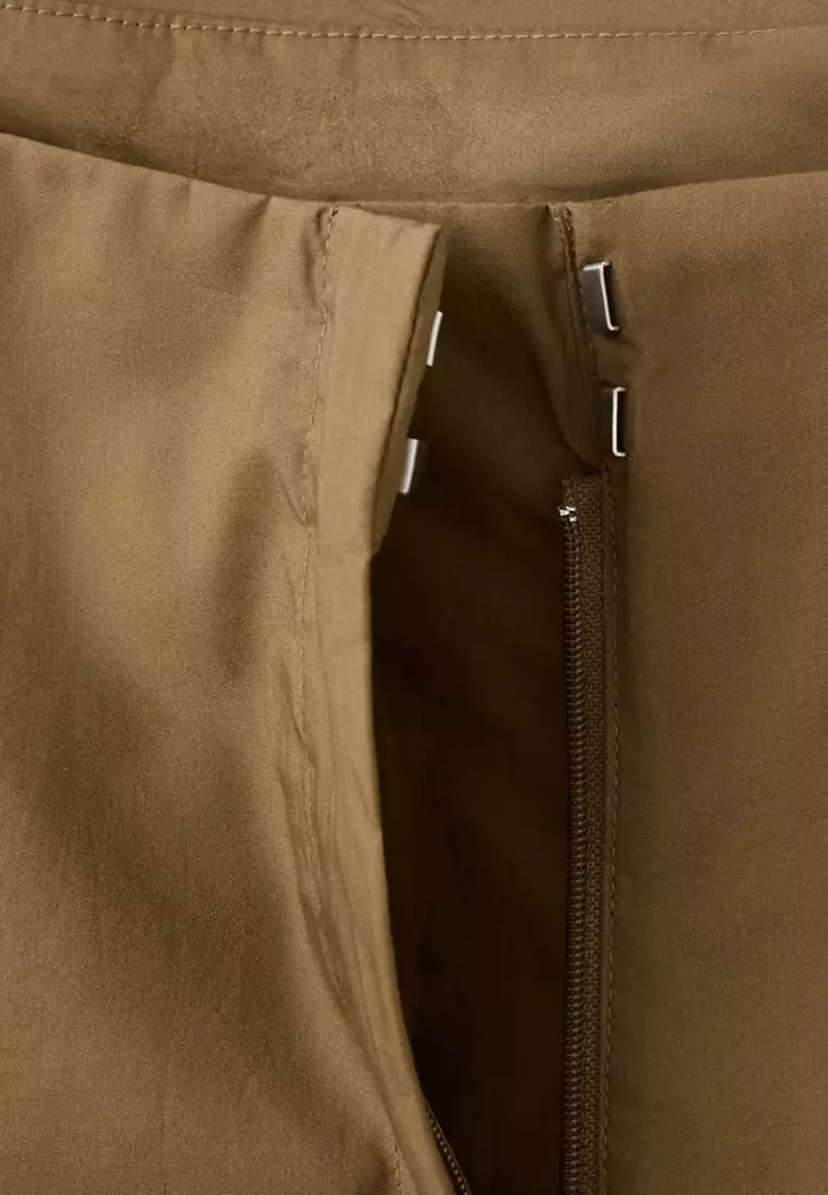 Straight-Leg Trousers With Detachable Scarf