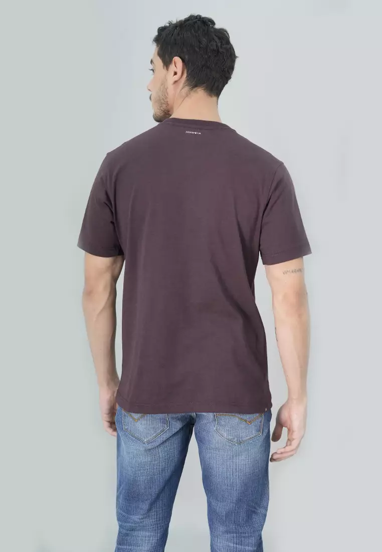 Johnwin Kaos Essential Regular Fit Warna Dark Maroon FTS.622.S484.07.C