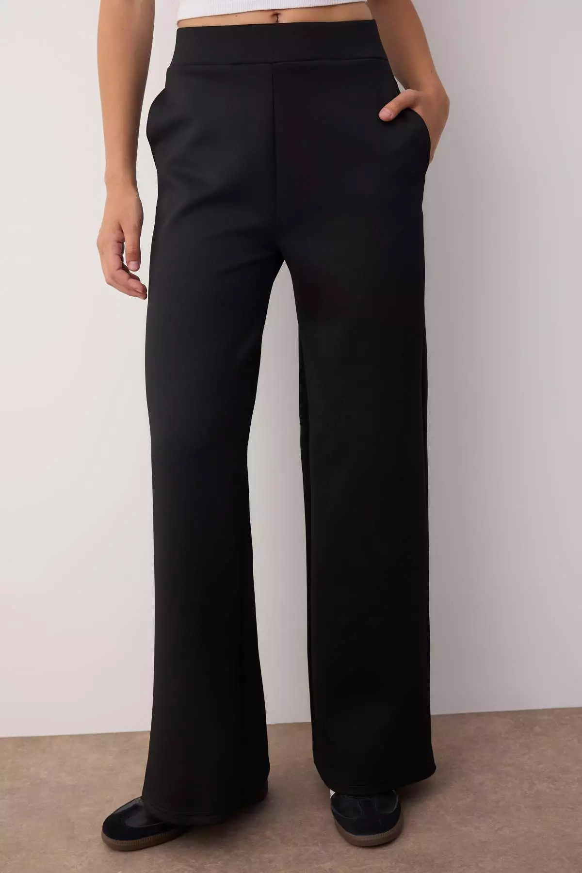 Black Diving/Scuba Fabric Knitted Sports Sweatpants Thmaw26Ea00000