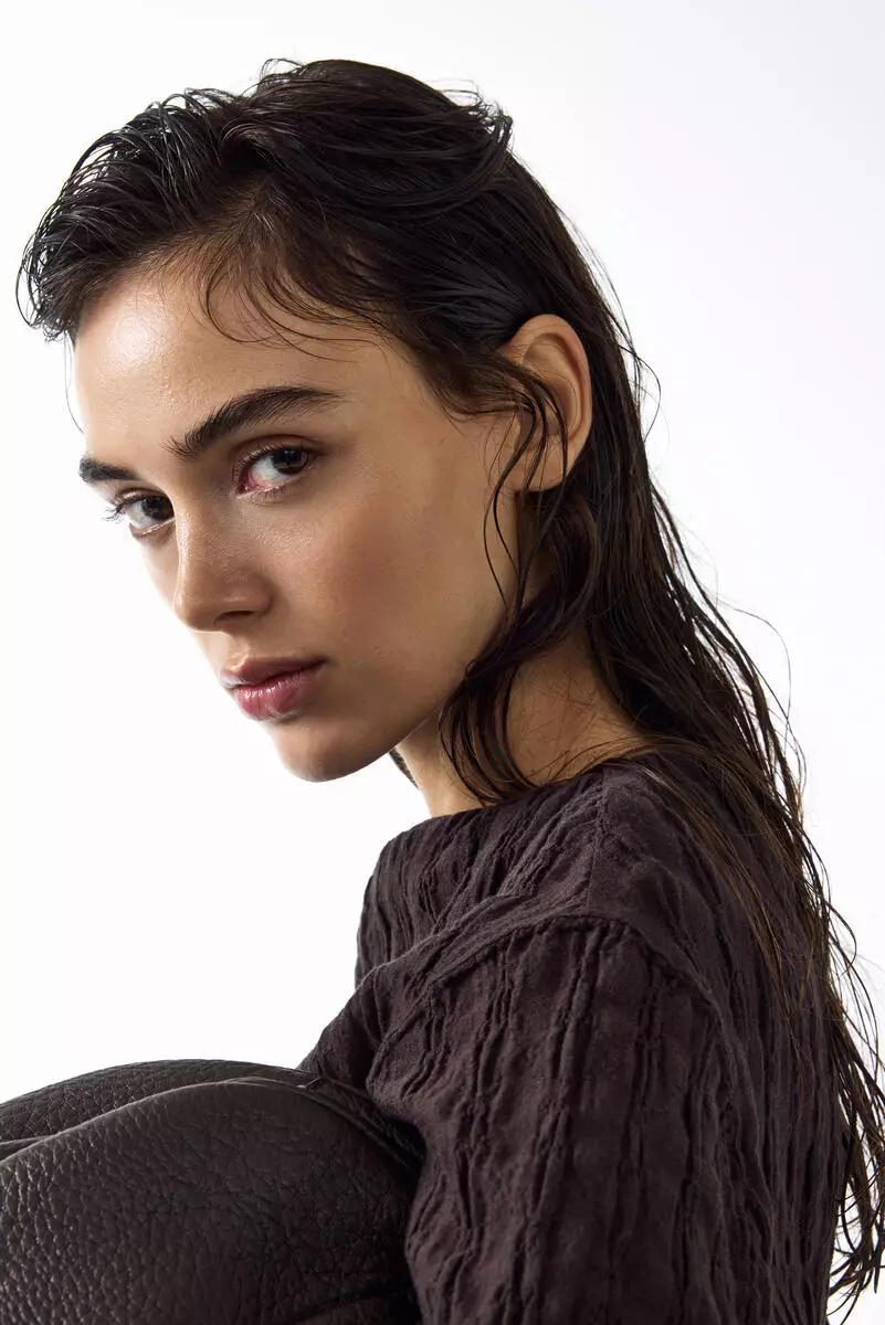 Boat-neck top