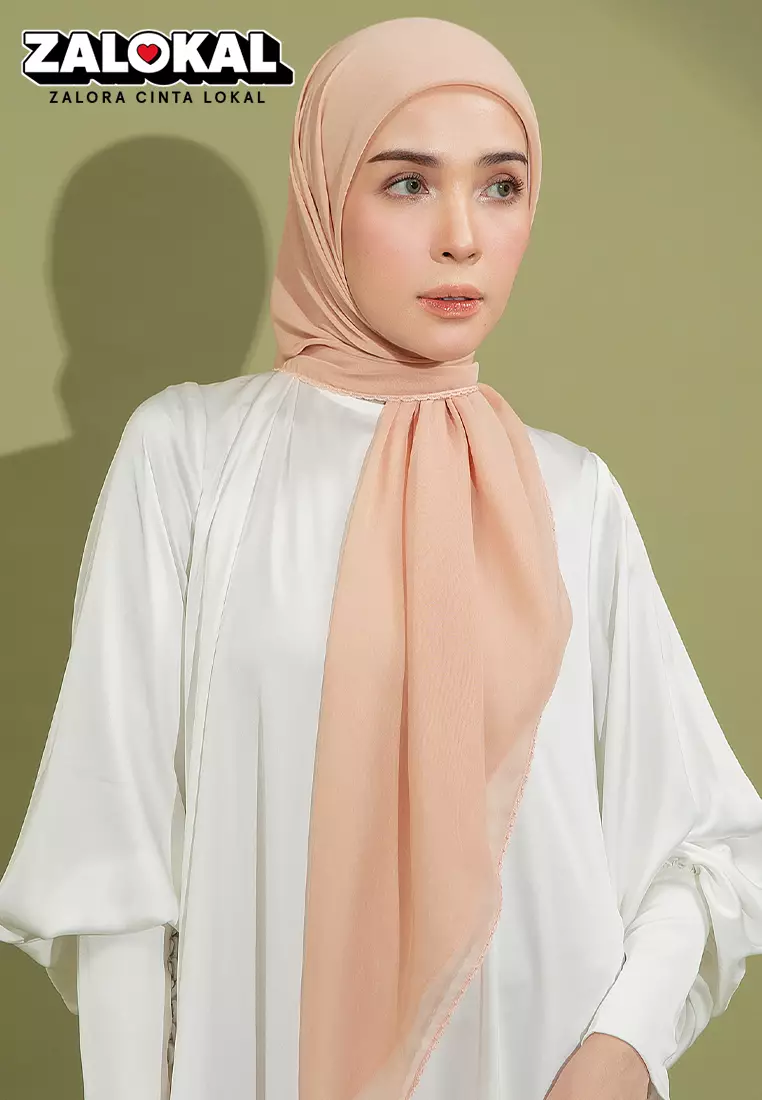 Paris Embroidery Signature Square (Lozy X Hamidah) Creamy