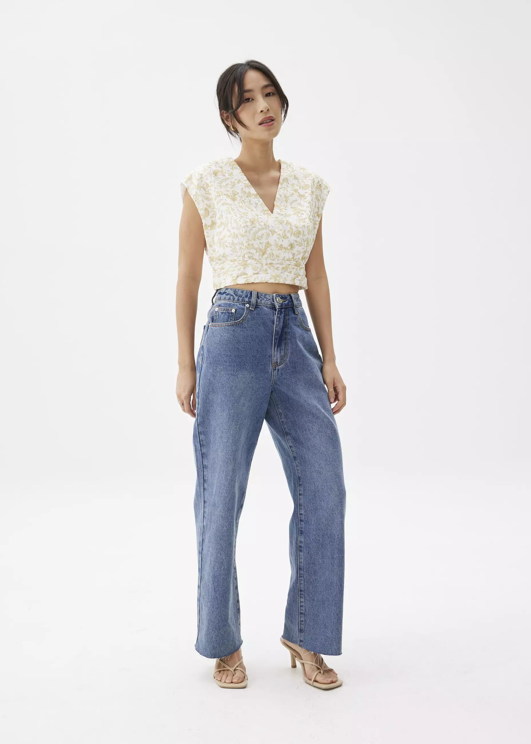 Atasan Wanita - Floral Broderie V-neck Crop Top