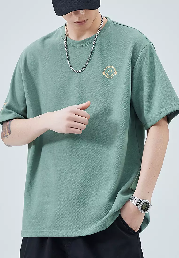 Smiley Embroidered Casual T-Shirt AY-D101