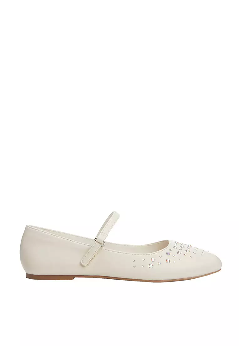 Girls lace store up flats