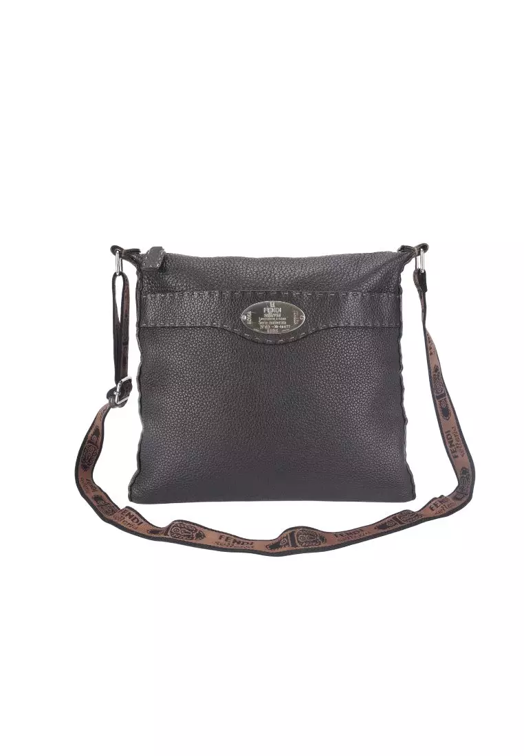 Fendi selleria messenger bag 2025