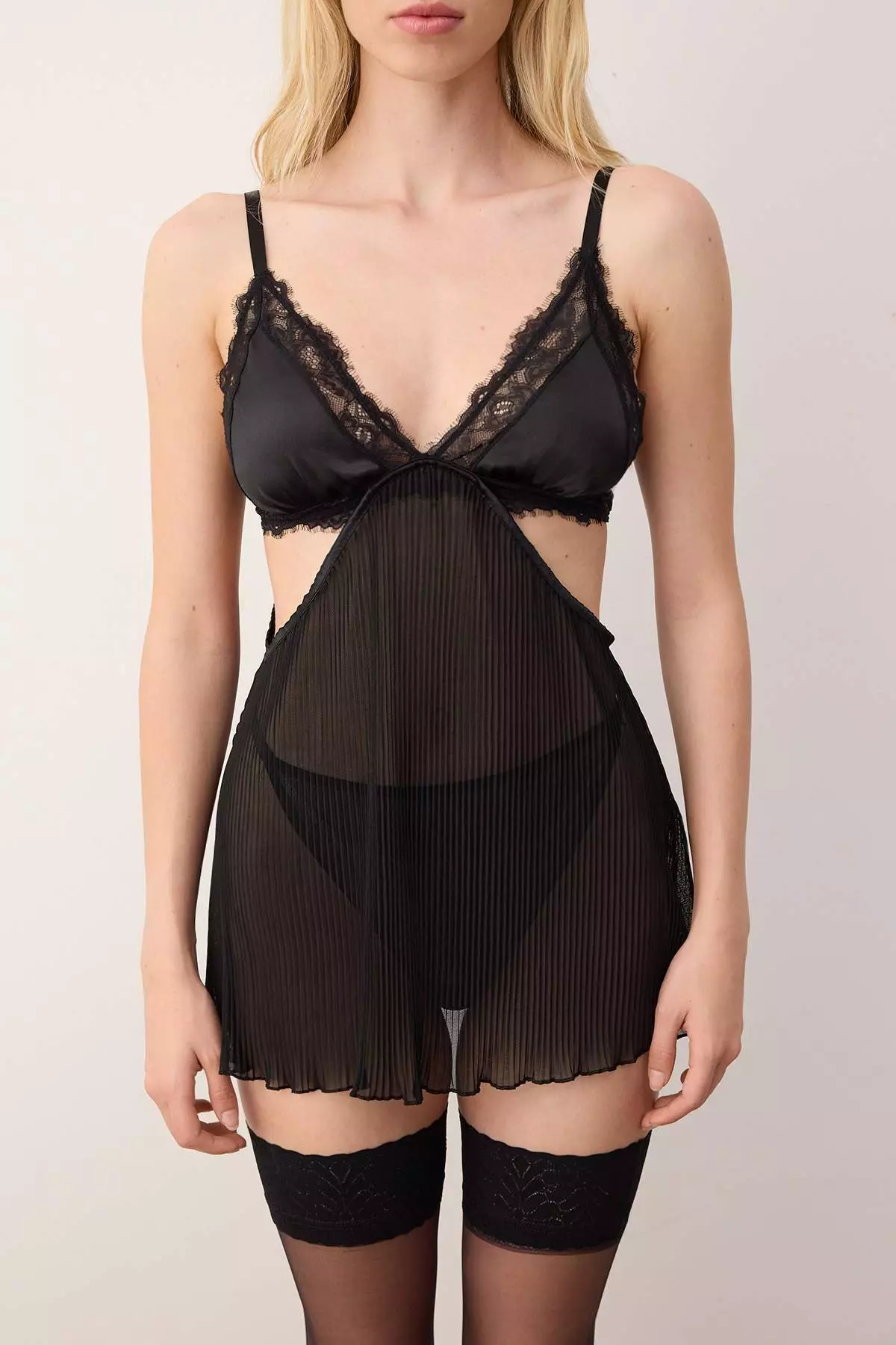 Black Tulle Pleated And Back Ribbon/Bow/Tie Panty Babydoll/Fantasy Nightgown