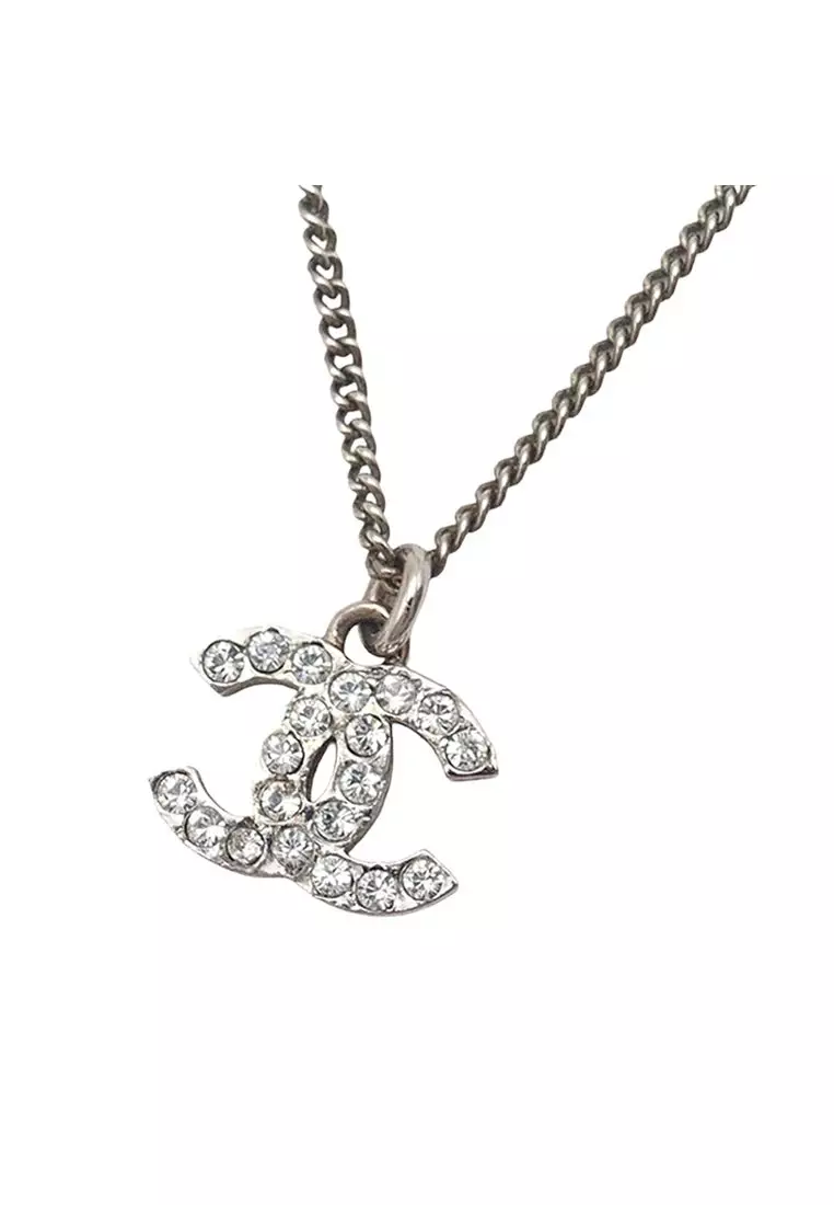 Pre-Loved Chanel Cc Silver Plated Rhinestone Pendant Necklace