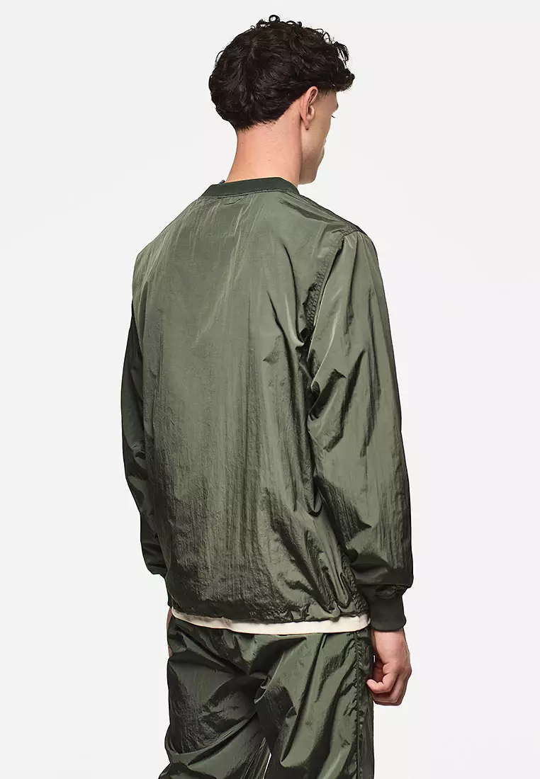 MENS BLACK FOREST KRAMER PARACHUTE CREW OVERTOP