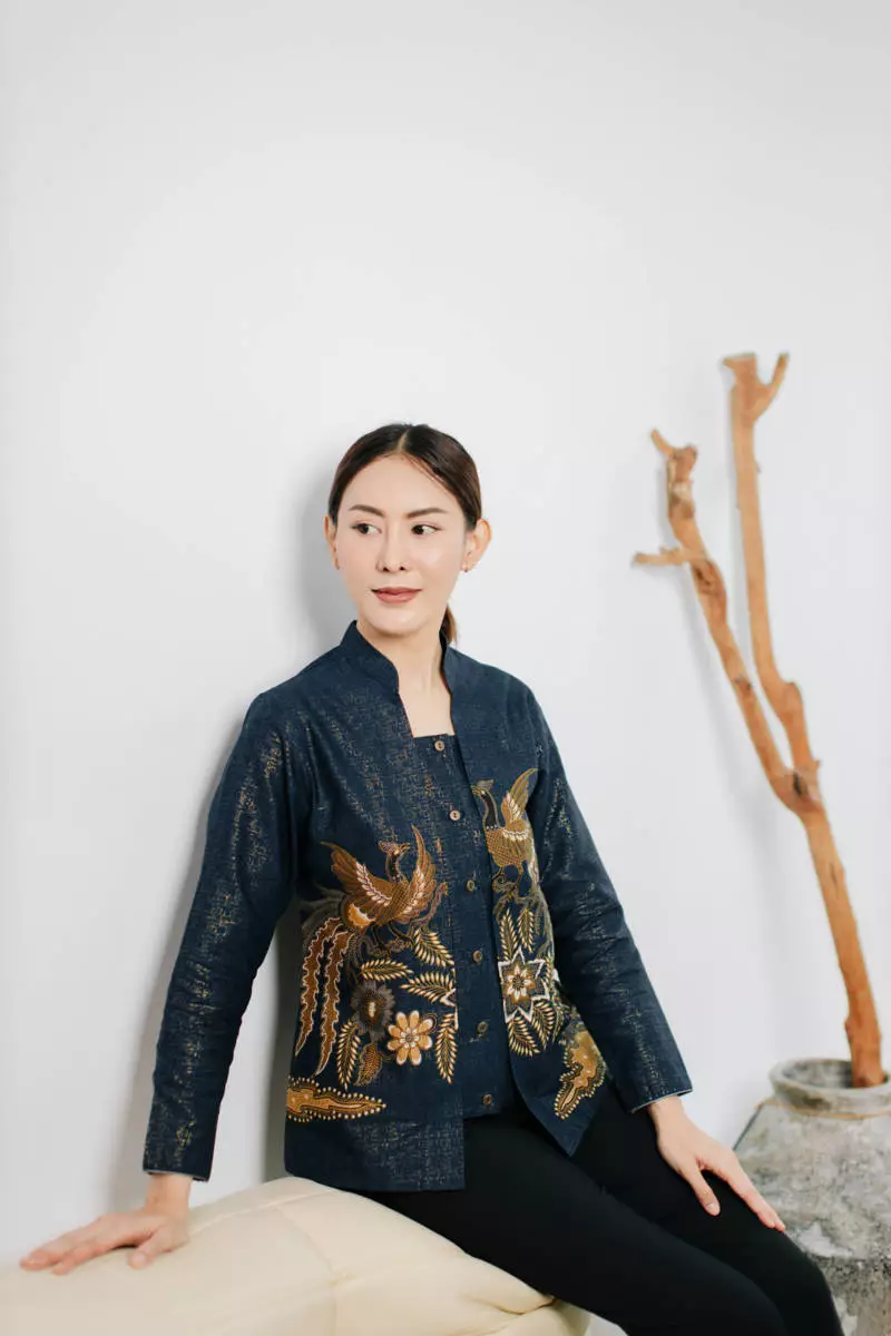 Kalyna Navy Blouse Wanita  Foil