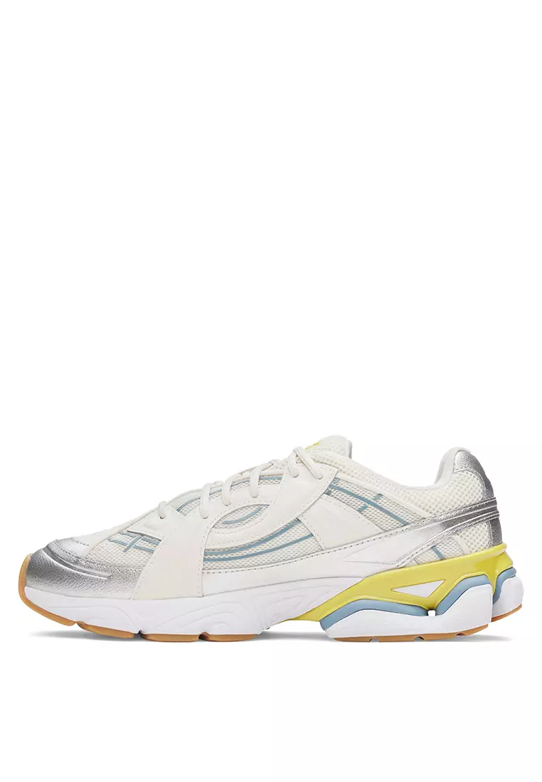 Sola Shoes
