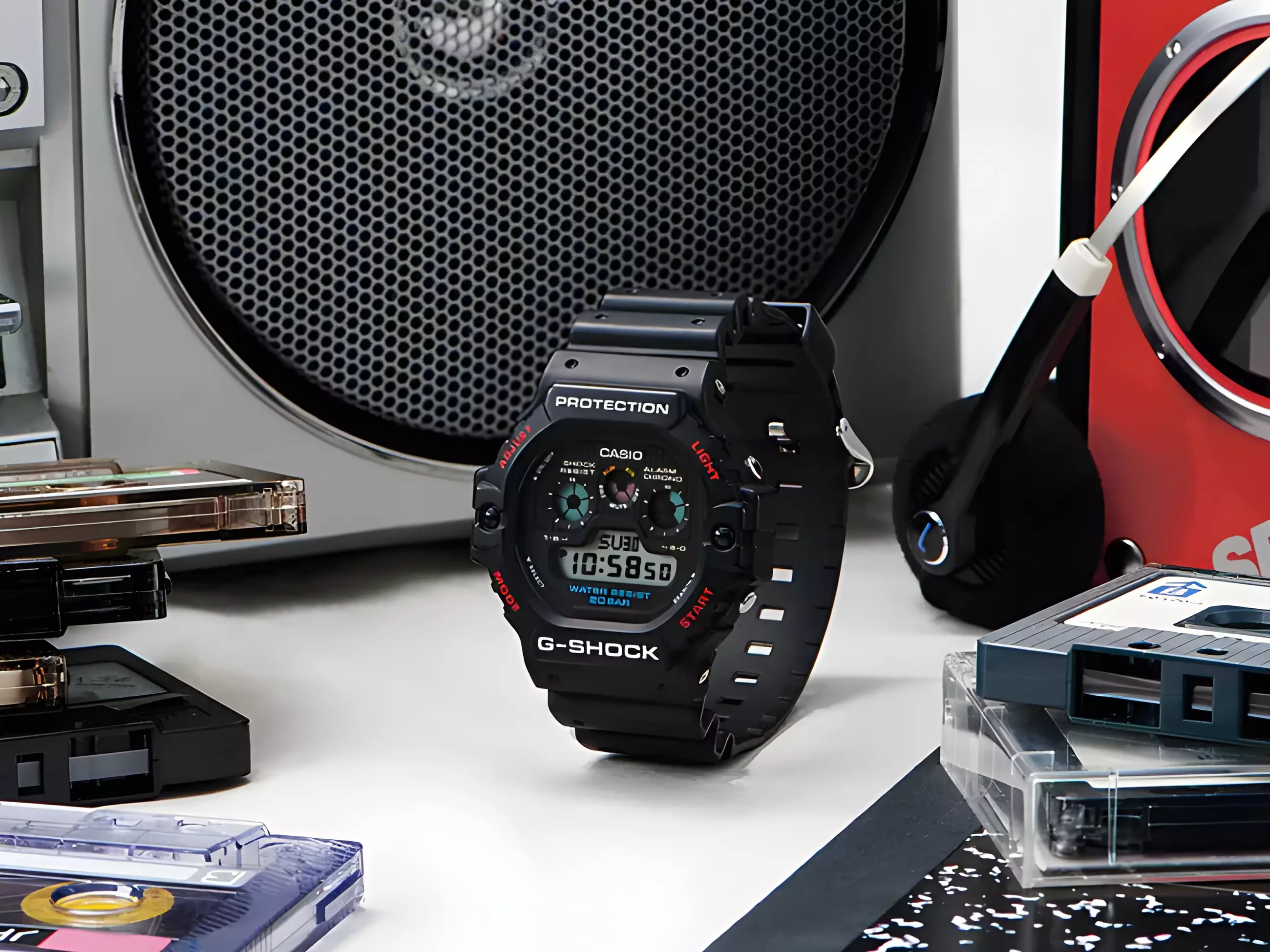 Casio G-Shock DW-5900-1D Jam Tangan Digital Pria - Black Resin Case & Band